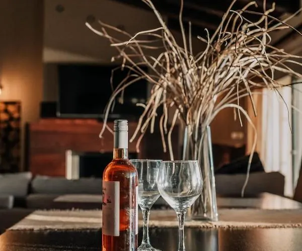 Sunset House 度假居 *